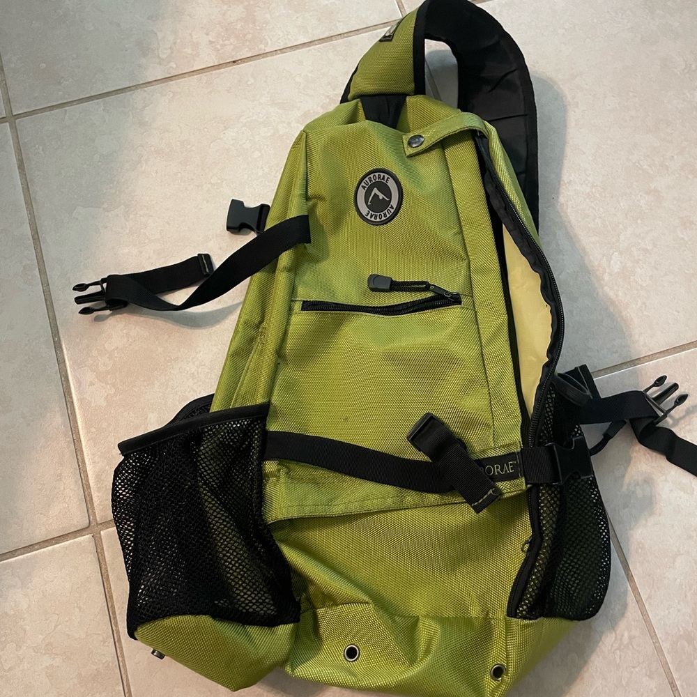 Aurorae yoga mat sling back backpack